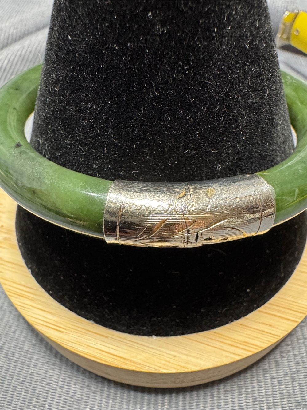 VTG Green Jade Bangle Bracelet with Silver-Tone Accent